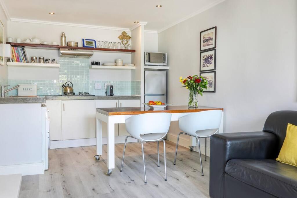 Fulham Garden Apartment Cape Town
