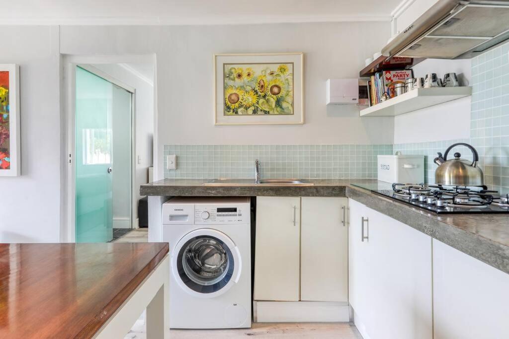 Fulham Garden Apartment *