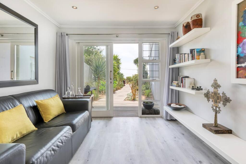 Fulham Garden Apartment *